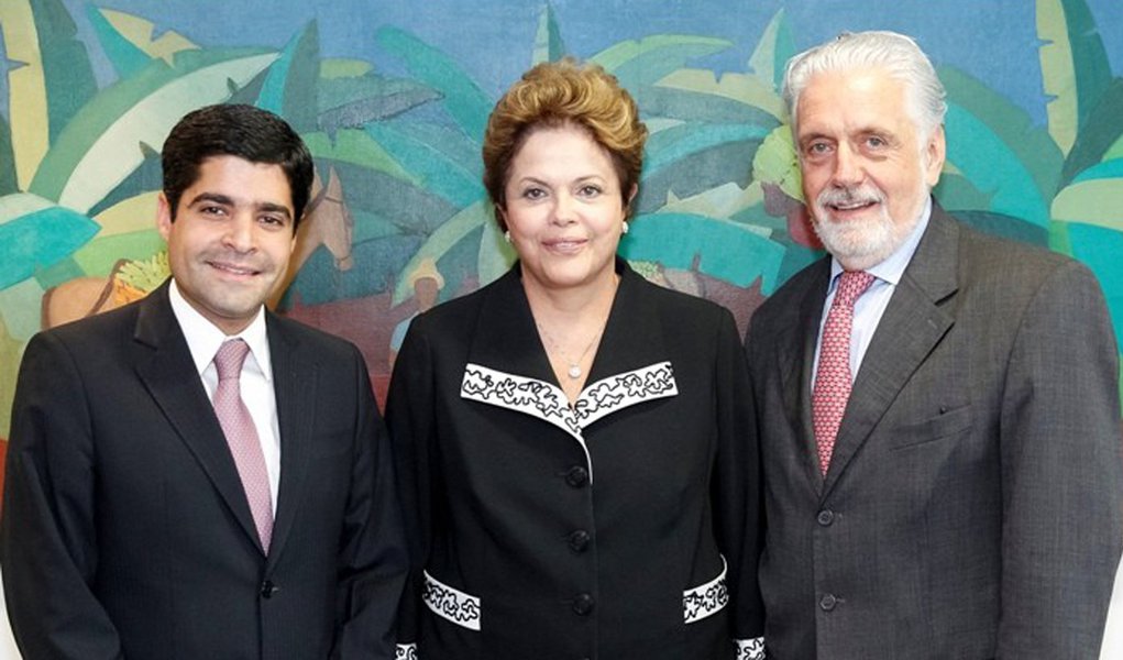 ACM e Dilma juntos em 2014. Será mesmo possível?