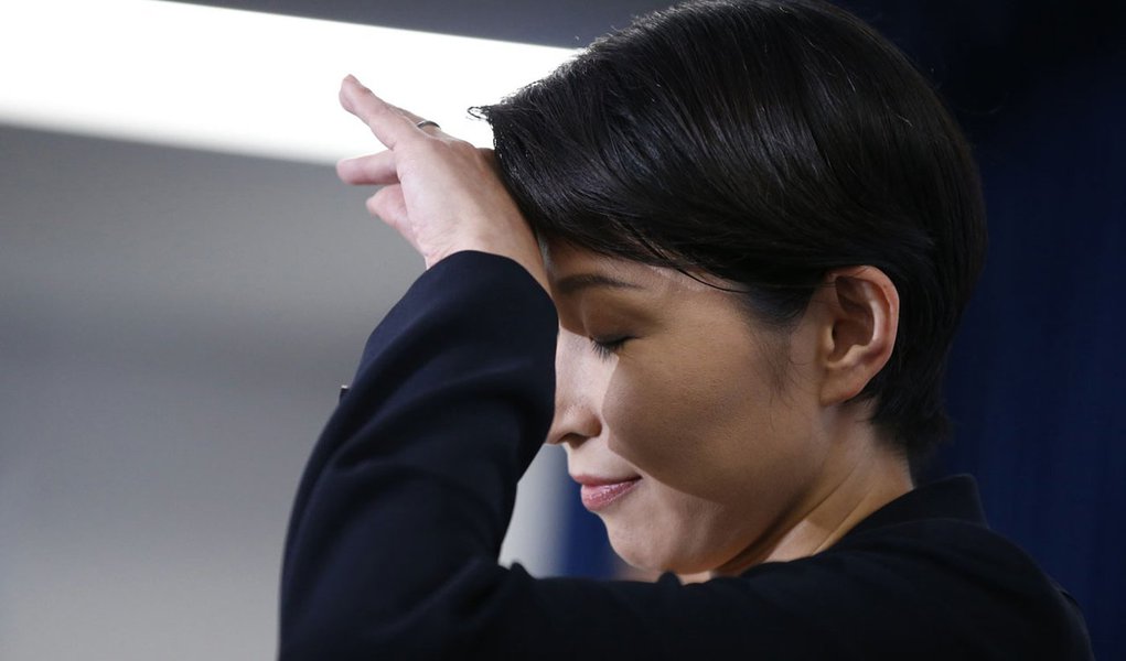 Japan's Economy, Trade and Industry Minister Yuko Obuchi attends a news conference at her ministry in Tokyo October 20, 2014. Obuchi, 40, the daughter of a prime minister and tipped as a future contender to become Japan's first female premier, told a news