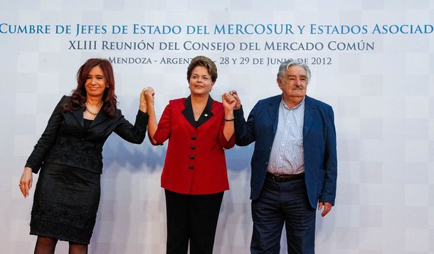 Venezuela entrou no Mercosul por pressão de Dilma, diz Uruguai