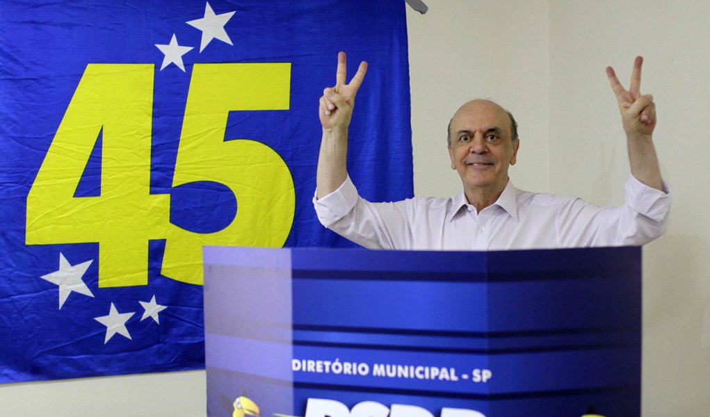 Serra vence as prévias do PSDB com 52% dos votos
