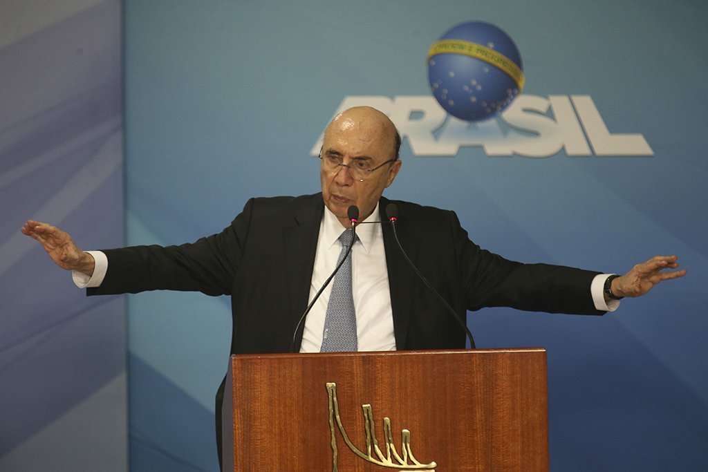Brasília - Presidente Michel Temer participa da cerimônia de anúncio da Política de Governança Pública Ministros da Fazenda Henrique Meirelles (Fabio Rodrigues Pozzebom/Agência Brasil)
