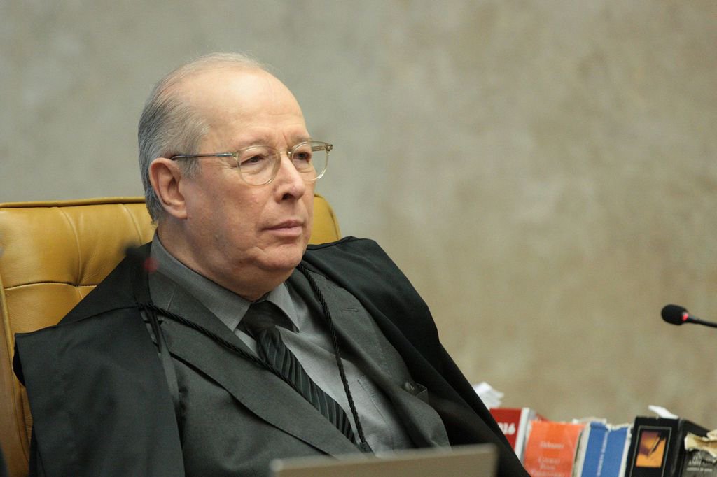 Brasília - Ministro Celso de Mello durante sessão plenário do Supremo Tribunal Federal (STF) para julgamento sobre imunidade de deputados estaduais do Rio (Carlos Moura/SCO/STF)