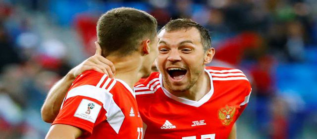 Após estrear com uma goleada de 5x0 sobre a Arábia Saudita, a Seleção da Rússia venceu o Egito por 3x1 e, praticamente, garantiu sua classificação para as oitavas de finais da Copa do Mundo, que ocorre no país europeu