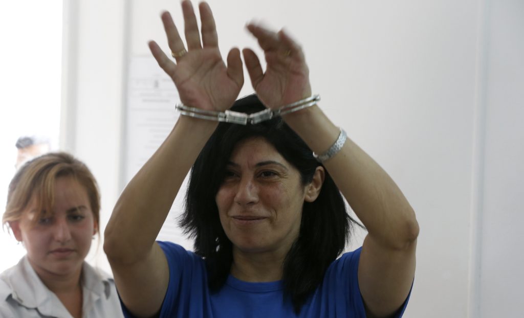 As autoridades israelenses renovaram pela terceira vez consecutiva a detenção administrativa de Khalida Jarrar, deputada no Conselho Legislativo Palestino e dirigente da FPLP - Frente Popular de Libertação Palestina