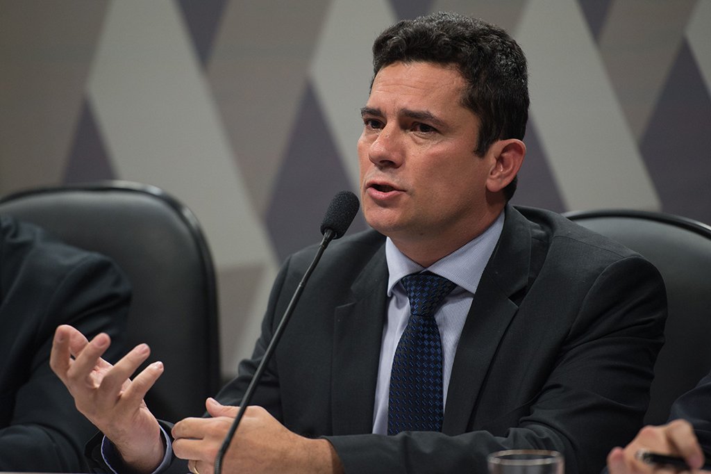 O juiz federal Sergio Moro participa na Comissão de Constituição, Justiça e Cidadania (CCJ) do Senado de audiência pública sobre projeto que altera o Código de Processo Penal (Fabio Rodrigues Pozzebom/Agência Brasil)