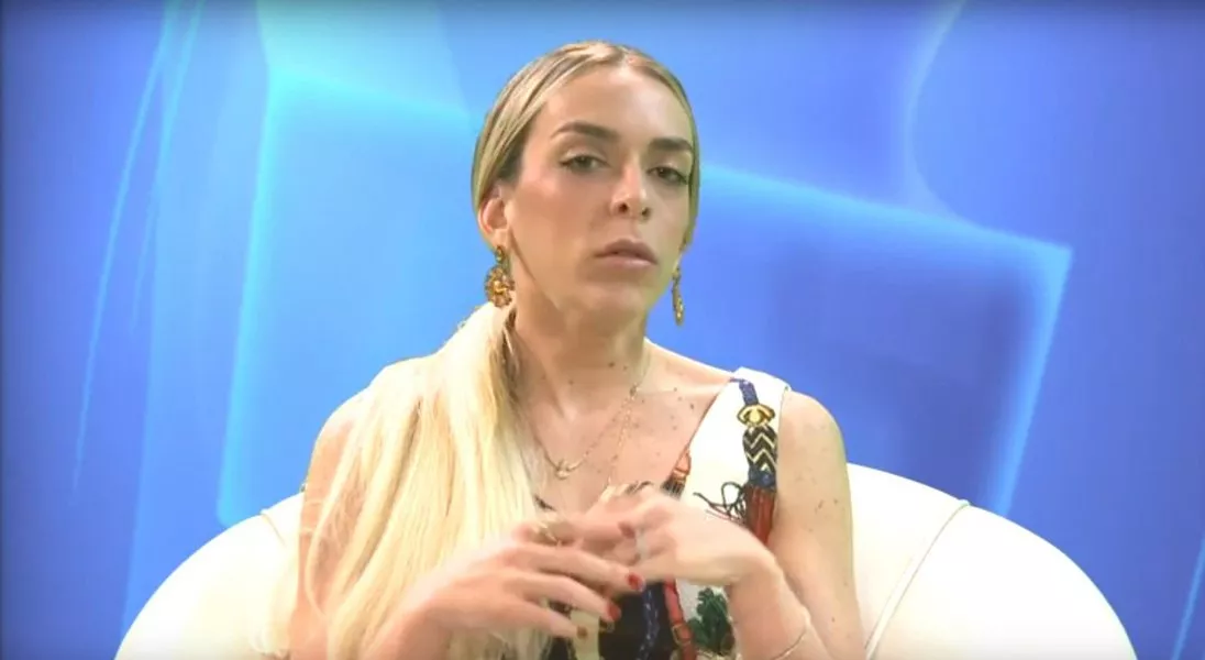 A herdeira do ex-acionista do Credit Suisse Peter Paul Arnold Luchsinger, Roberta Luchsinger, saiu do PCdoB e agora está filiada ao PT; "O PT não acabou e, pelo contrário, ele está ficando mais forte apesar de toda essa perseguição absurda da Lava Jato", disse