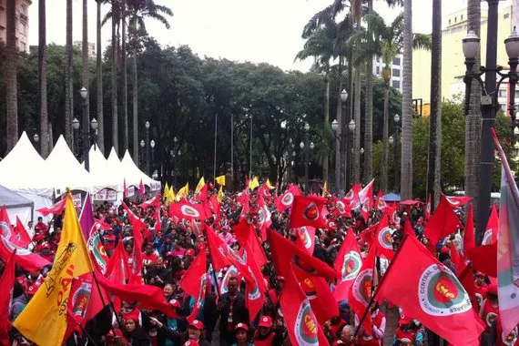 Movimentos populares brasileiros celebram reeleiçãojoguinho de dinheiroMaduro e defendem soberania venezuelana