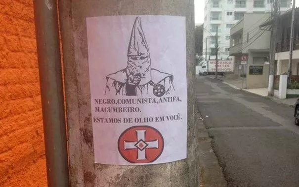 Cartazes com ameaças de neonazistas estão sendo espalhados por Blumenau (SC)