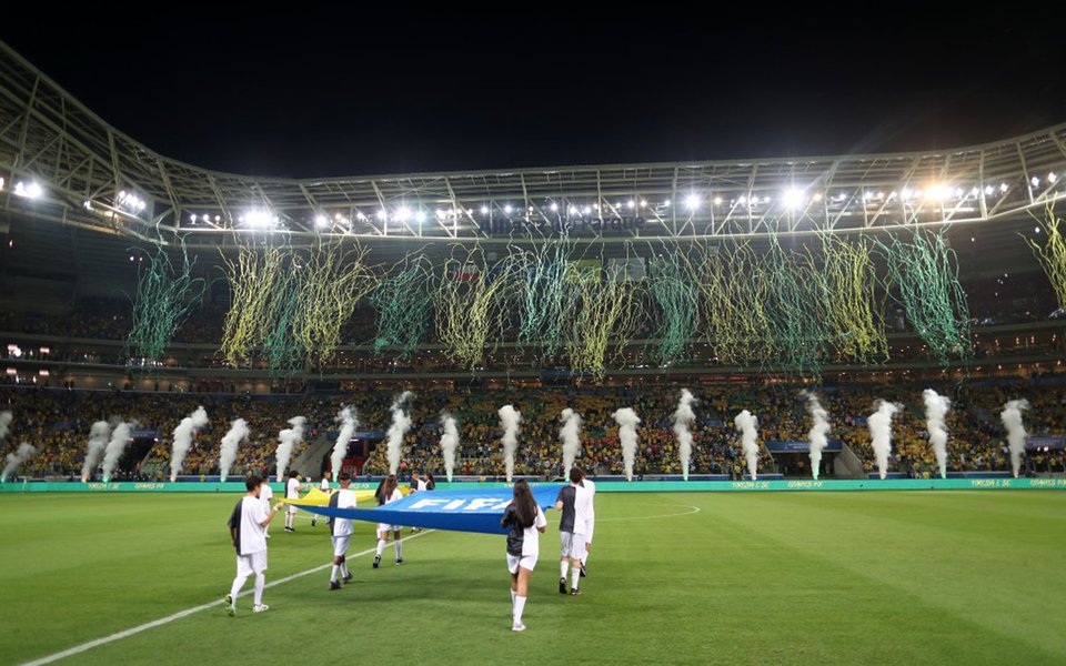 O Allianz Parque foi palco de uma noite histórica nesta terça-feira (10). O duelo entre Brasil e Chile, válido pela última rodada das Eliminatórias da Copa do Mundo FIFA Rússia 2018, registrou a maior arrecadação que uma partida de futebol no país já viu. O confronto vencido pela Canarinho pelo placar de 3 a 0, teve uma renda de R$ 15.118.391,02 milhões, com 41.008 pagantes