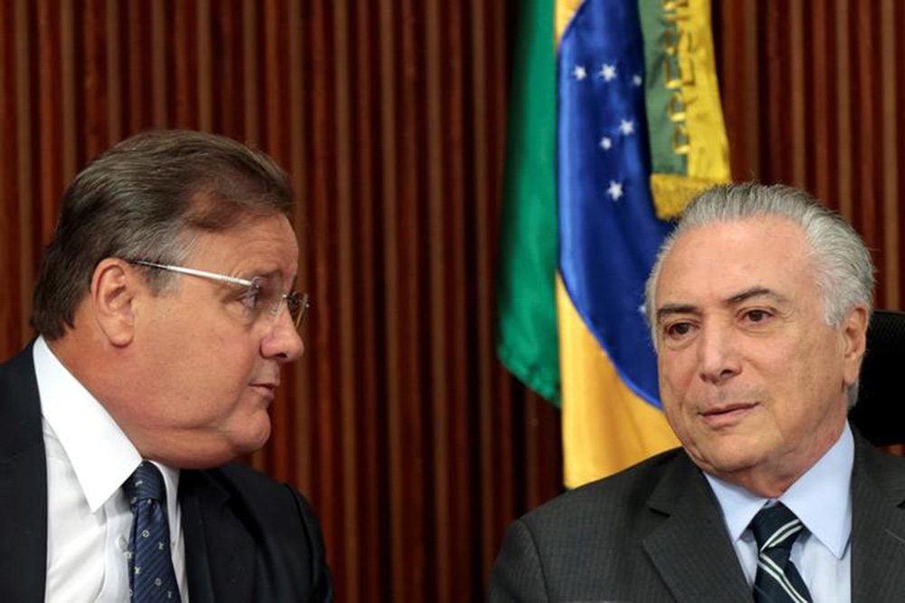 Presidente Michel Temer e Geddel Vieira Lima, durante reunião no Palácio do Planalto, em junho de 2016 15/06/2016 REUTERS/Ueslei Marcelino