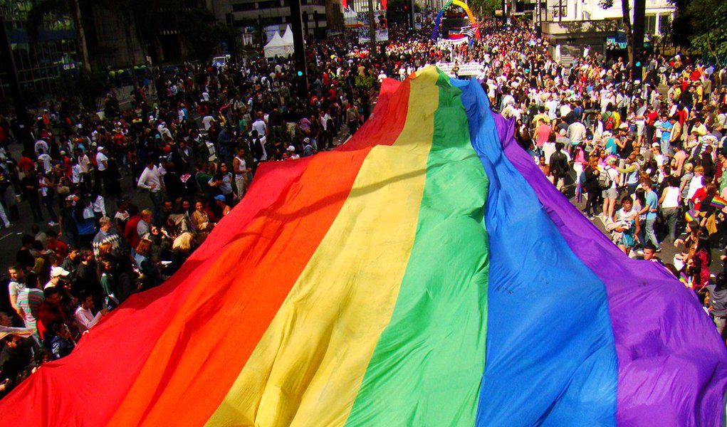A maior parada LGBT do mundo, em sua 21ª edição, traz como tema a importância do Estado laico e alerta para retrocessos no respeito à diversidade