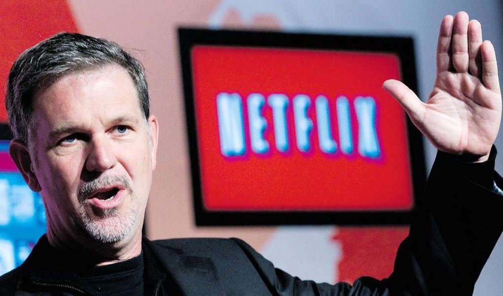De 10 a 20 anos, 90% do que as pessoas vão assistir estará online, afirma o presidente e cofundador da Netflix, Reed Hastings; o serviço de streaming já ultrapassou a marca de 90 milhões de usuários
