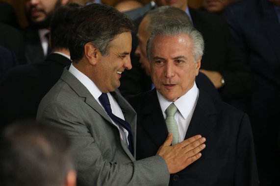 O Estado de Direito está fazendo água no Brasil e a "culpa" não é da luta contra a corrupção, mas dos agentes políticos que a usaram para colocar no Governo um grupo encarregado desmoralizar a democracia política, para para poderem fazer o "ajuste"