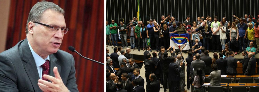 Para o ex-ministro da Justiça Eugênio Aragão, o tratamento dado aos invasores do plenário da Câmara na quarta-feira 16, pedindo intervenção militar, "traduz bem o grau de decomposição das instituições nacionais depois do deprimente espetáculo do 17 de abril do ano corrente", quando foi aprovado na Casa o pedido de impeachment de Dilma Rousseff, "num grande carnaval de um desqualificado baixo clero de mandatários, sob a batuta mesquinha de Eduardo Cunha"; "O Brasil merece o respeito às instituições e o repudio àqueles que as querem transformar em tabernas ou lupanares. Quanto às autoridades, como tais só podem ser tratadas, quando prestigiam o lugar que lhes é confiado pelo povo. Quando o desmerecem, perdem sua condição e se equiparam a moleques em turba rueira", diz ele
