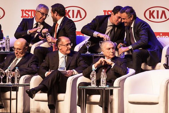 É inaceitável que um juiz não se preocupe com o tipo de pessoas com as quais se relaciona ou com as consequências e repercussões de suas ações