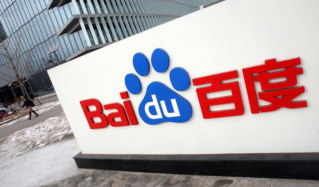 O "Google da China", a Baidu criou um fundo de investimento no valor de US$ 60 milhões, com foco em startups brasileiras que estejam em fase de crescimento – com produto e modelo de negócios definidos e validados; "A gente enxerga muito potencial de crescimento comercial no mercado brasileiro", ressalta Yan Di, country manager da Baidu, em coletiva de imprensa; a Baidu deverá prevê a transferência de tecnologia, tráfego mobile e experiência internacional, além de facilitar acesso a um mercado gigantesco como a China; é o primeiro fundo fora da China realizado pelo Baidu, que tem operações no Brasil desde 2013
