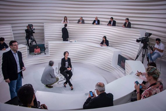 No direitismo estrutural que marca o Roda Viva e mesmo a TV Cultura, a militância anti-Lula foi aberta e escancarada de modo a exigir de Manu posições que, vejam isso, cabem única e exclusivamente ao Partido dos Trabalhadores