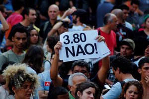 O discurso dos jovens do Movimento Passe Livre, que retomaram as ações em São Paulo neste início de ano, é uma prova de que as armas mudam, os objetivos não