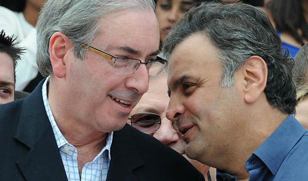 O PSDB vem dando mais apoio a Cunha que o partido dele, o PMDB, no qual não faltam vozes eminentes pedindo sua cabeça