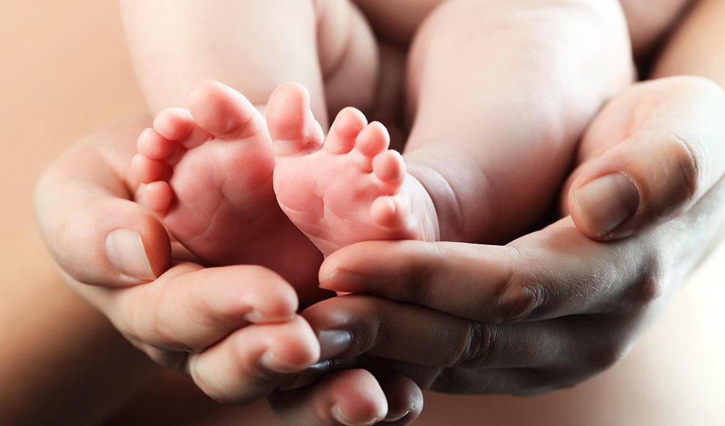 Há décadas, os estudiosos procuram entender o mecanismo desencadeante das contrações uterinas que expulsam o feto, depois de nove meses de acolhimento e proteção