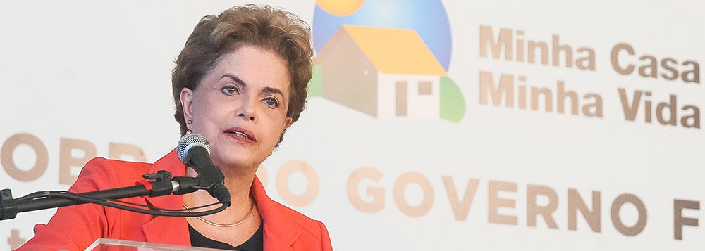 Presidenta Dilma Rousseff durante cerimônia de entrega de 320 unidades habitacionais em Caxias do Sul/RS e entregas simultâneas de 976 em Sobral/CE, 432 em Três Lagoas/MS, 400 em Jundiaí/SP e 306 em Paracatu/MG. Foto: Roberto Stuckert Filho/PR