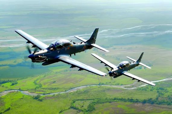 Paraguai firma acordo para aquisição de aeronaves da Embraer com financiamento do BNDES