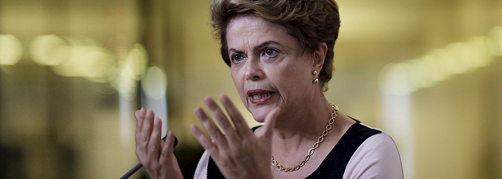 Presidente Dilma Rousseff durante entrevista coletiva no PalÃ¡cio do Planalto, em BrasÃ­lia. 07/12/2015 REUTERS/Ueslei Marcelino