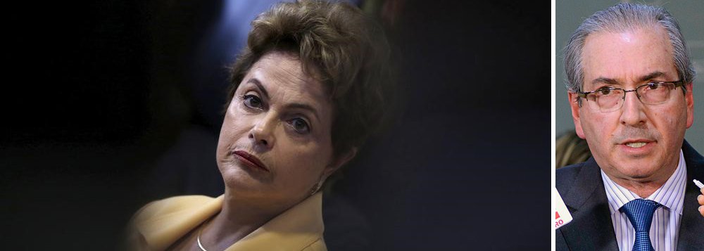 O colunista Alex Solnik compara as acusações existentes contra a presidente Dilma Rousseff e o presidente da Câmara, Eduardo Cunha; ele ironiza o silêncio de Cunha diante das inúmeras acusações que se confirmam sobre ele, como o recebimento de 5 milhões de dólares para facilitar negócios na Petrobras e as contas secretas na Suíça; sobre Dilma, ele afirma que "o que se viu até agora foram acusações de pedaladas fiscais e de suspeitas em torno de arrecadação de campanha, que não lhe trouxeram vantagens pessoais indevidas; "Se Dilma tivesse feito dez por cento do que Cunha é acusado de ter feito, estaria frita, com razão. De tudo a presidente pode ser acusada, menos de batom na roupa", afirma