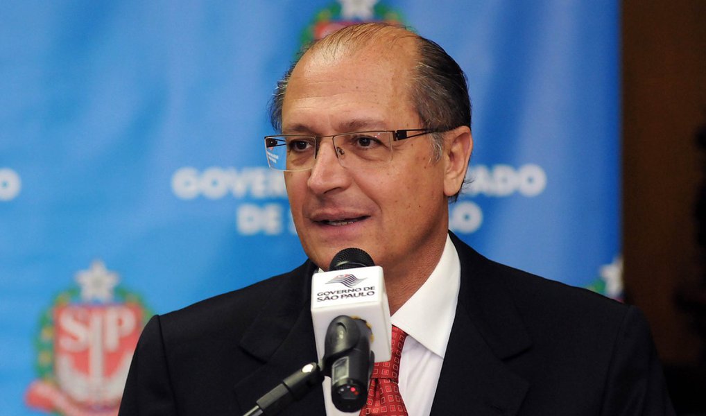 O governador de São Paulo, Geraldo Alckmin (PSDB), afirmou acreditar que o acordo de delação premiada feito junto à Justiça por um fiscal da Fazenda Estadual ajude nas investigações e punições dos envolvidos na chamada “máfia do ICMS", que atuava no seio da Fazenda Estadual; "Tudo que for coletado será apurado e punido", disse