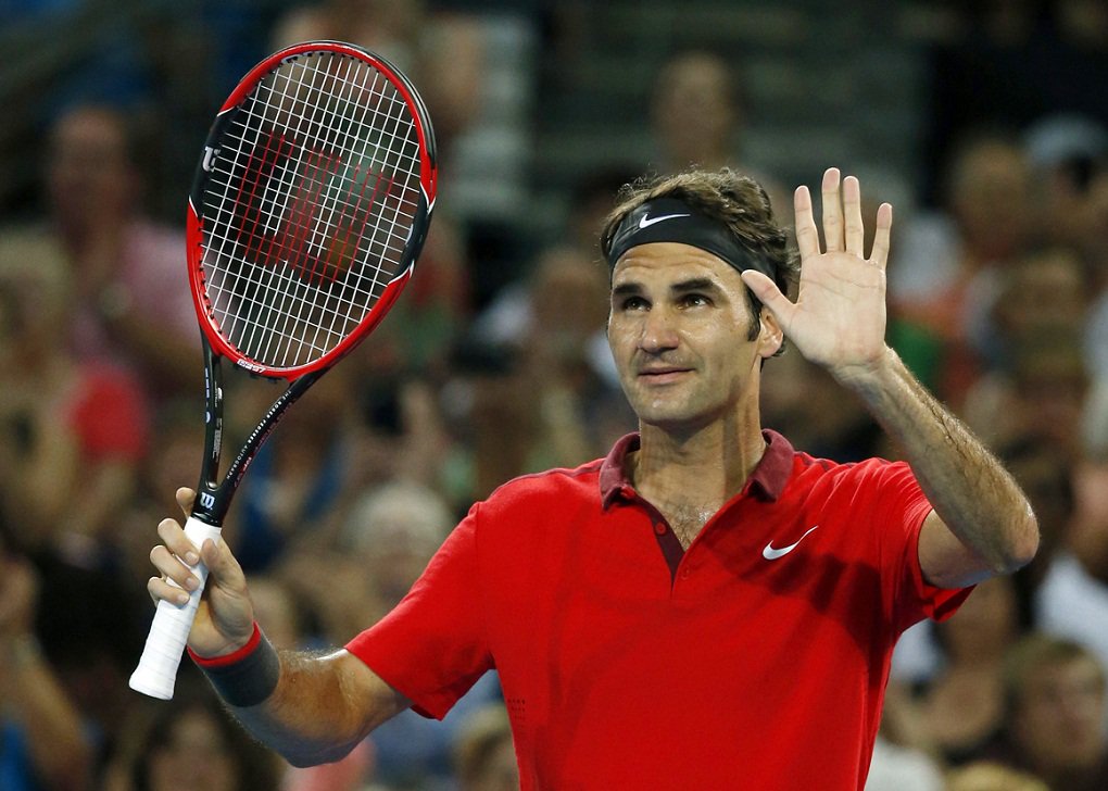 Roger Federer ficará fora de ação por até um mês após passar por cirurgia de artroscopia no joelho na Suíça para reparar rompimento do menisco; o suíço, 17 vezes campeão de torneios do Grand Slam, sofreu a lesão fora das quadras, um dia após ser eliminado do Aberto da Austrália na semifinal, na semana passada; Federer se retirou dos torneios de Roterdã e Dubai, em fevereiro, devido à operação