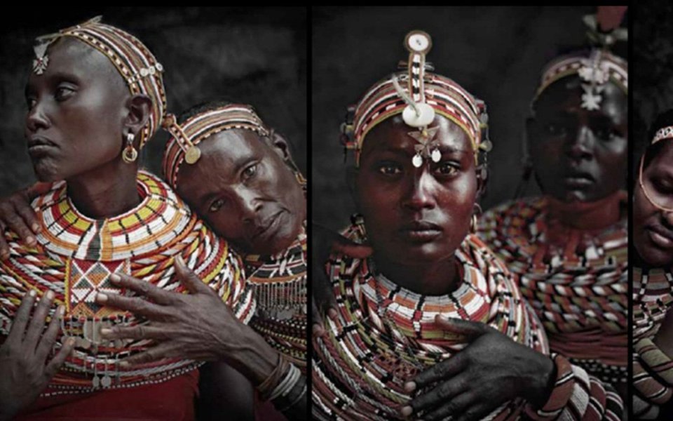 Nesta palestra cheia de foto incríveis, venha se juntar à busca do fotógrafo Jimmy Nelson para compreender o mundo, as outras pessoas, e ele próprio, fazendo retratos surpreendentes de tribos e culturas que estão desaparecendo do mundo.