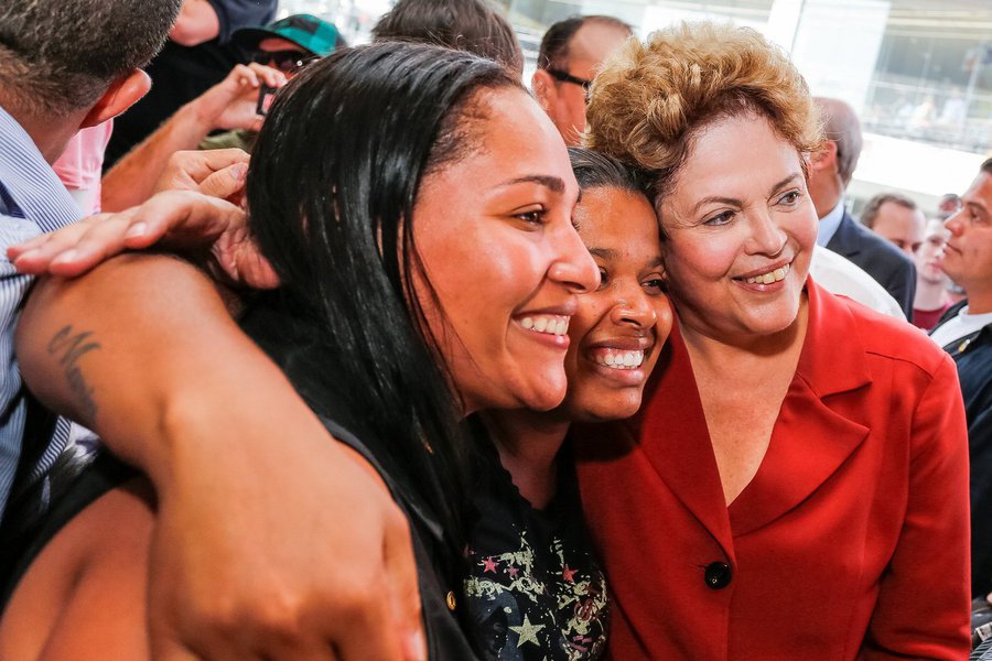 O temor de que a presidenta Dilma Rousseff possa vencer as eleições do próximo domingo logo no primeiro turno está levando a mídia oposicionista ao desespero