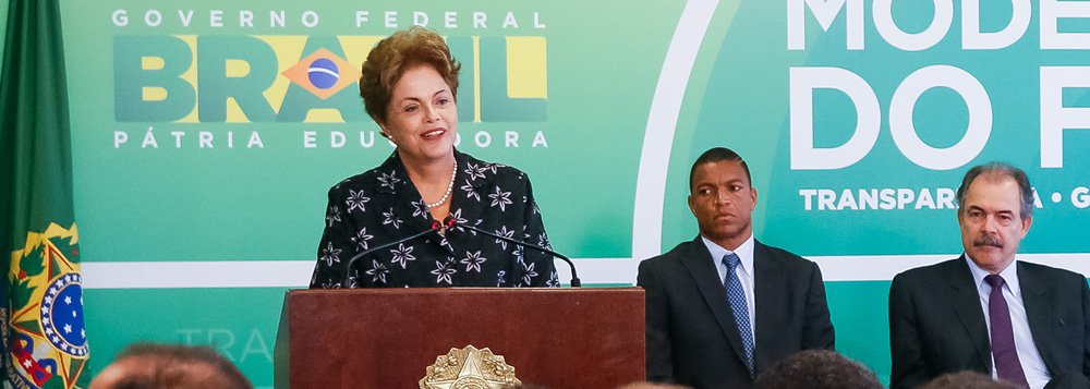 Brasília - DF, 19/03/2015. Presidenta Dilma Rousseff durante cerimônia de anúncio de Medidas de Modernização do Futebol. Foto: Roberto Stuckert Filho/PR.