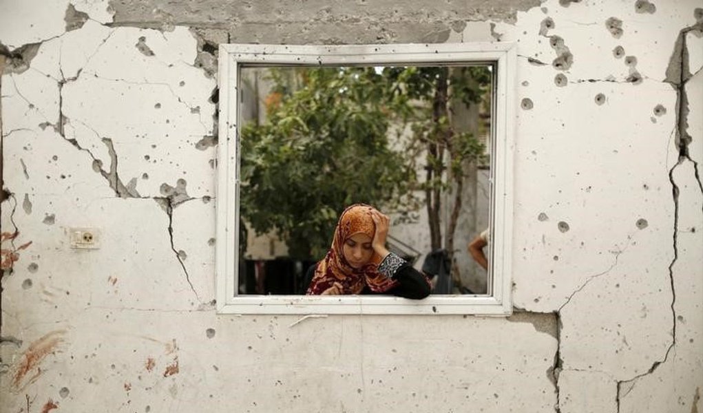Enquanto autoridades palestinas comemoram os US$ 5,4 bilhões prometidos em uma conferência internacional de ajuda humanitária para reconstrução e recuperação orçamentária dos territórios palestinos, muitos em Gaza temem que, assim como em guerras passadas contra Israel, nem todo esse dinheiro se materialize