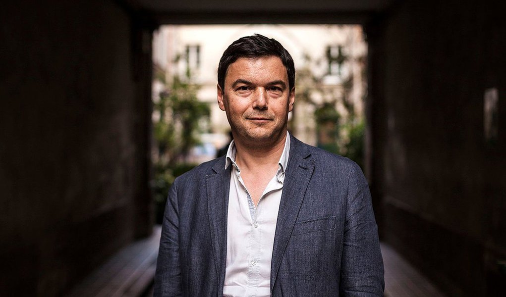 "Como em outros países, o Brasil precisa de mais transparência sobre renda e riqueza", disse o economista Thomas Piketty, autor do livro O Capital, em palestra na Faculdade de Economia e Administração da USP