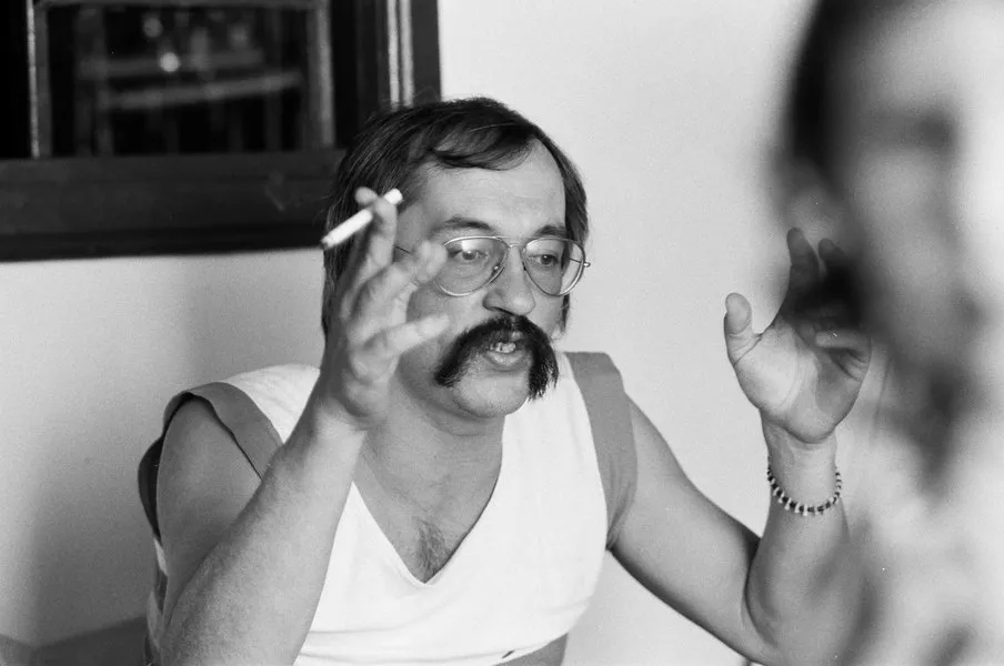 Filho de Paulo Leminski, poeta homenageado pela Flip, pede ajuda para sair das ruas