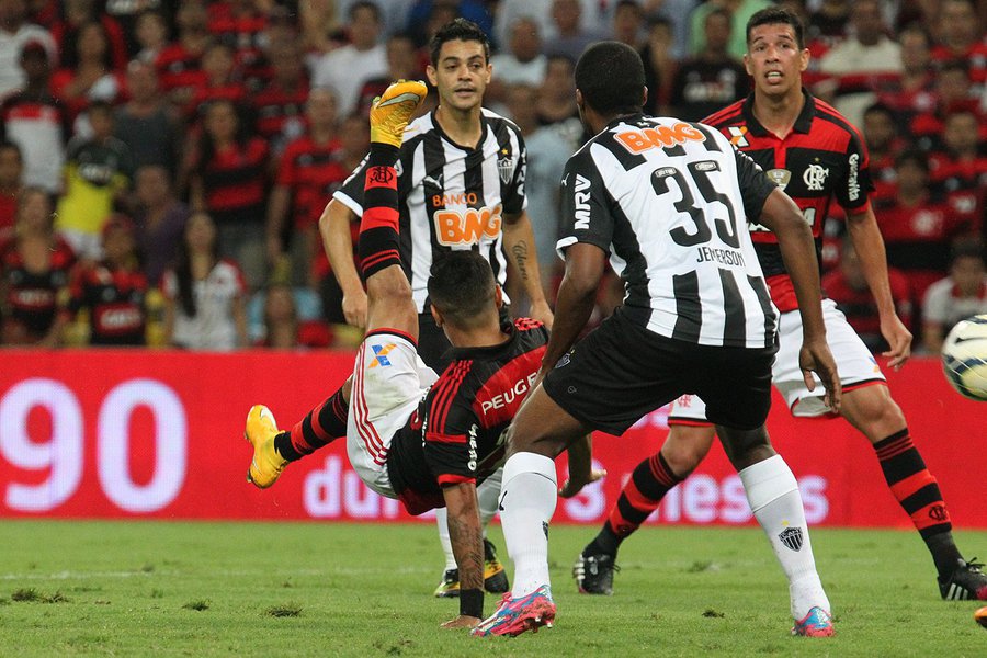 Rubro-Negro se classifica até com uma derrota de um gol de diferença em uma derrota simples. O jogo de volta será no Mineirão, em Belo Horizonte na próxima quarta-feira.