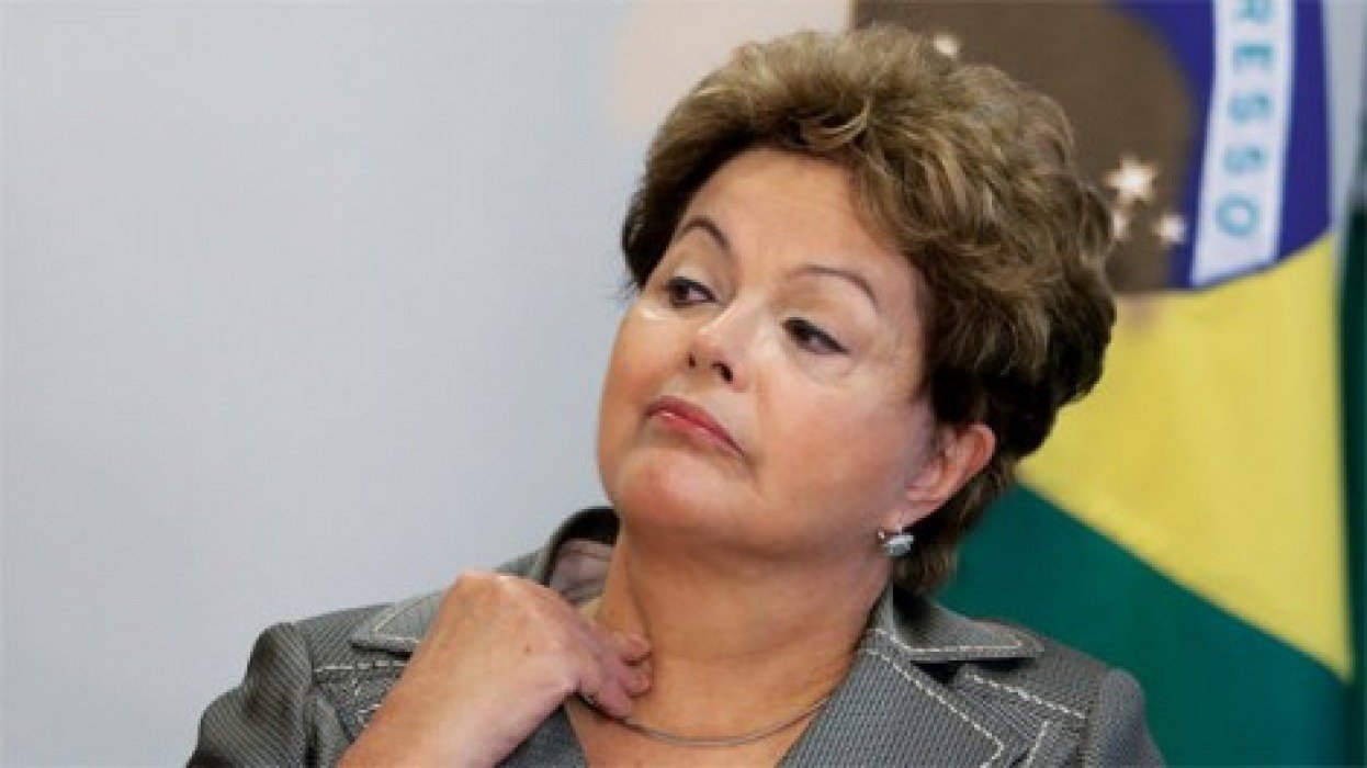 Ou a presidente Dilma impõe logo sua agenda ou continuaremos vendo a democracia correr sérios riscos