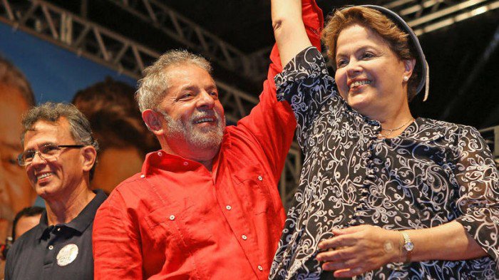 A última peça publicitária da campanha aponta o futuro: levar a tendência histórica da sociedade brasileira a qual Dilma, no século XXI, representa, até o fim. Estes são os novos desafios. Ao seu lado, o povo, marketing de qualidade, Lula!