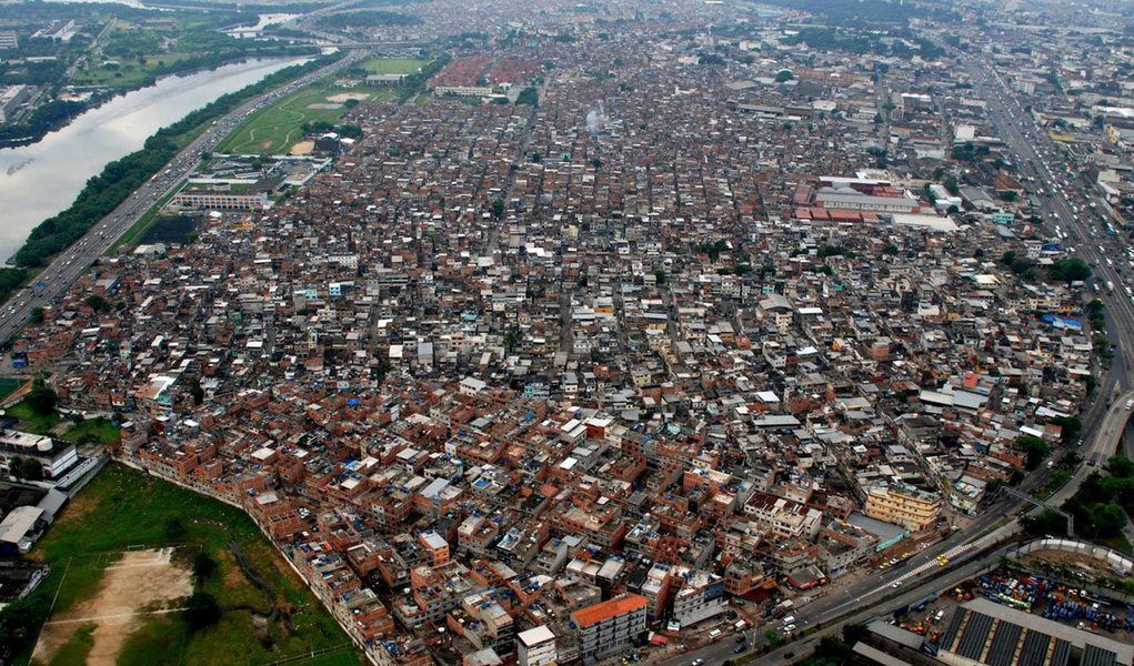 Qual o Calibre? on X: 🌆Vila do João/Complexo da Maré, Rio de