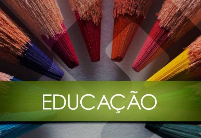 Reitero que a educação brasileira tem dado passos importantes nos autuais governos, porém necessita de revisão em pontos estratégicos que deixam a desejar