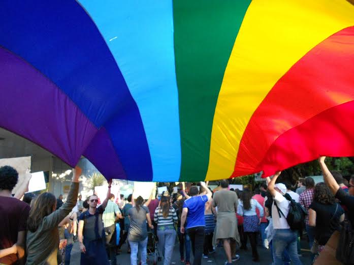 A comunidade LGBT precisa de posicionamentos firmes e concretos, que os façam olhar para um futuro sem preconceitos