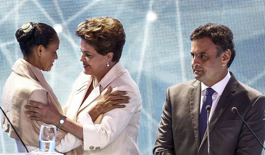 Campanha do presidenciável tucano, Aécio Neves, prevê que com o acirramento da campanha nas próximas semanas, com os debates e com os ataques do PT à Marina Silva é possível enfraquecer a adversária do PSB e, quem sabe, buscar uma virada para enfrentar a presidente Dilma Rousseff no segundo turno