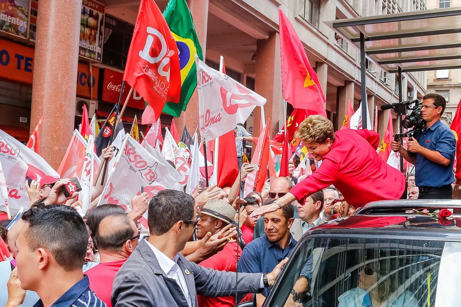 Fato não pode ser ignorado, diz filósofo, em sua coluna no Valor Econômico; "Dilma e seu governo não foram - nem são - de esquerda. Porém, na reta final da campanha, o que a levou à vitória foi uma sensibilidade deste lado político", diz ele