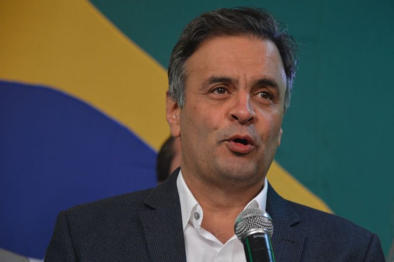 Os candidatos do PSDB à Presidência e ao Ministério da Fazenda querem mesmo nos convencer de que o culpado pelo não crescimento da economia e pela existência de – qualquer – inflação é do salário?