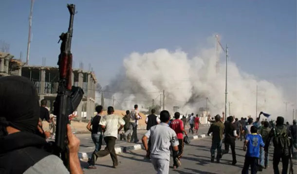 Governo retirou nesta quarta (16) nove brasileiros da Faixa de Gaza e os levou para o Egito; de acordo com o Itamaraty, eles cruzaram a fronteira pelo posto de Rafah, foram recebidos por dois funcionários da Embaixada do Brasil no Egito e levados ao Cairo, capital egípcia, onde estão hospedados em hotéis