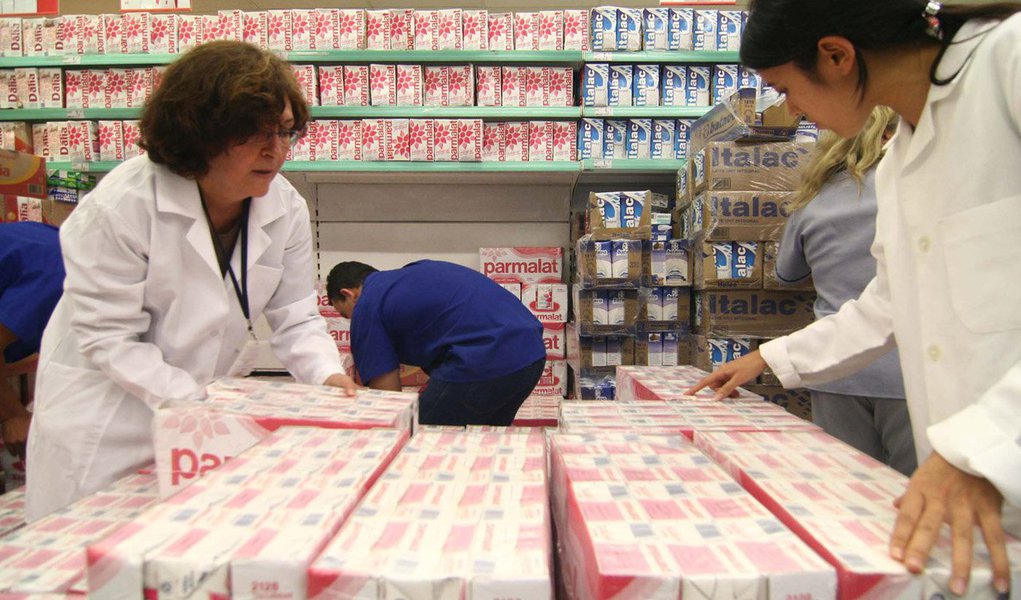 Empresas Parmalat, Marajoara, Barbosa e Marques e Cooperoeste estavam comercializando o leite UHT integral e o leite em pó em desacordo com a legislação vigente; punições vão de R$ 308 mil a R$ 525 mil