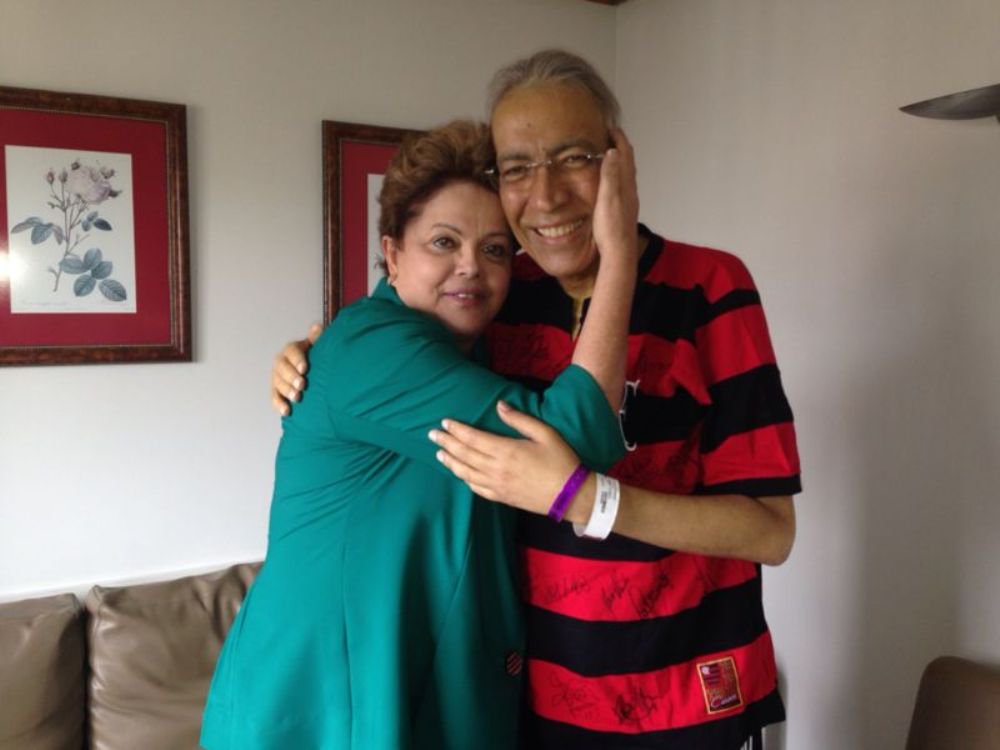 Na manhã desta sexta-feira (25), o governador de Sergipe recebeu a visita da presidente Dilma Rousseff, no Hospital Sírio-Libanês, em São Paulo, onde ele se encontra em tratamento contra um câncer no estômago