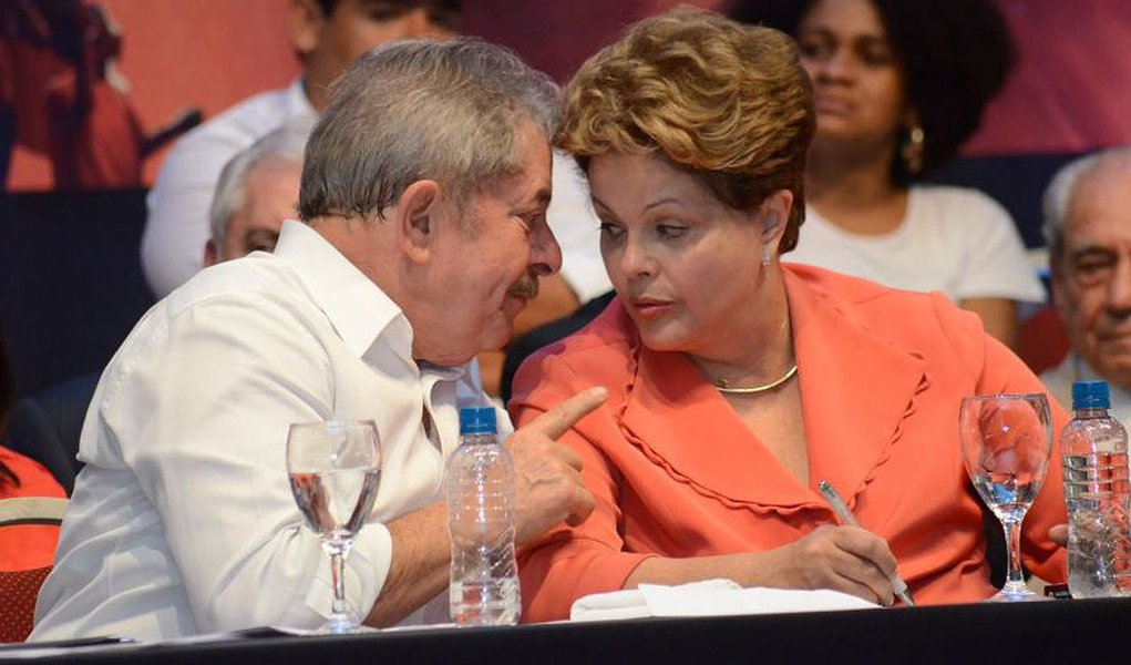 Atual chefe de gabinete da Presidência, Giles Azevedo deve deixar em breve o governo para integrar o time pela reeleição da presidente; ex-presidente e Dilma baterão também o martelo sobre o primeiro comitê da petista que ficará em Brasília