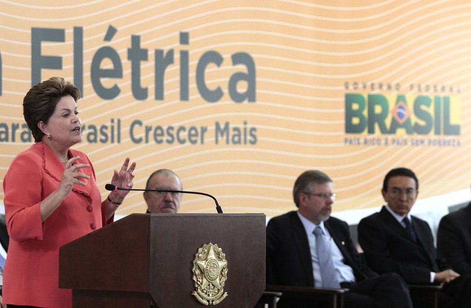 Em janeiro de 2013, começou a vigorar a redução média de 20% das tarifas de energia elétrica, por determinação da presidente Dilma; em evento recente, o ministro de Minas e Energia, Edison Lobão, disse que o governo vai continuar buscando a modicidade tarifária e a manutenção da redução dos 20% nas tarifas
